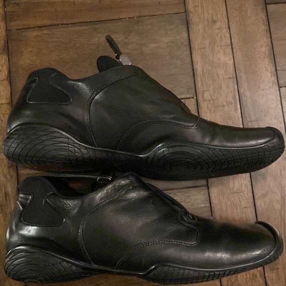 Leather Prada! - Picture 3 of 11